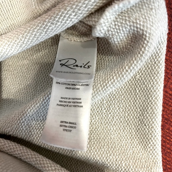 RAILS crew neck top size XS in pumice excellent condition - Picture 8 of 11